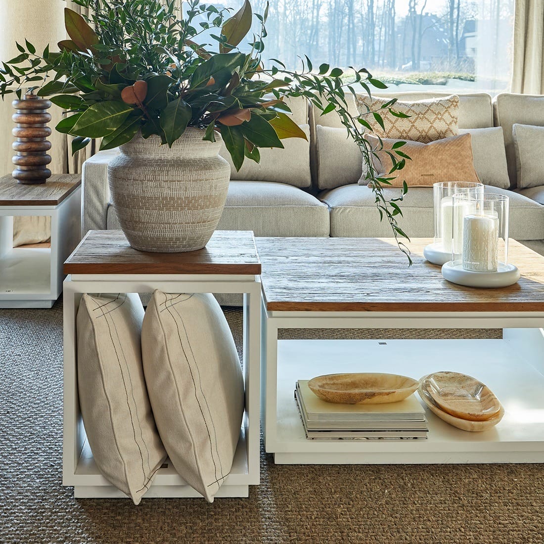 LakeHouseEndTable575720__1