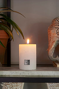 Rustic Candle frosted white 7x10 416510