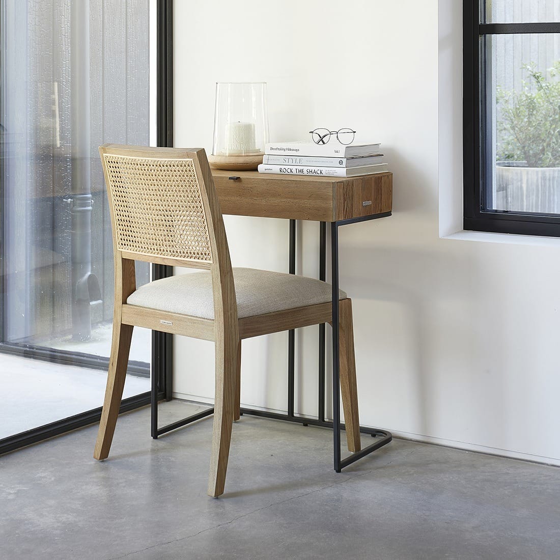 AcornStreetDesk562080__1