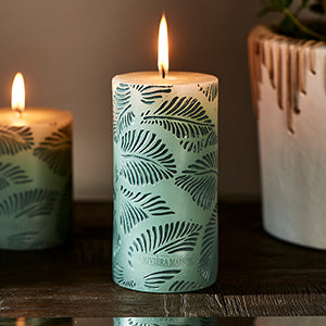 Palm Leaves Candle 7 x 14 452180