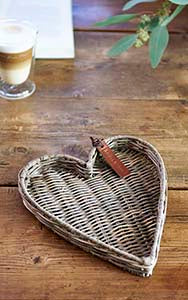 Rustic Rattan Heart Mini Tray 415540