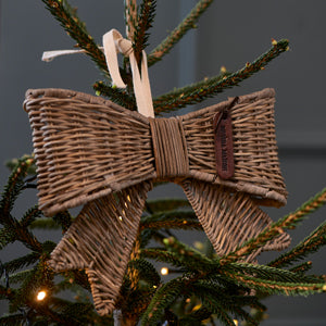 Rustic Rattan Jacky Bow Tree Topper 487120